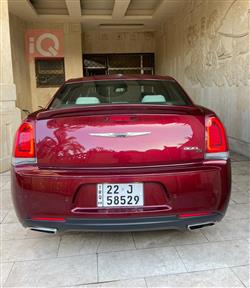 كرايسلر 300